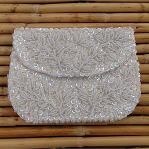 EUC VINTAGE K. GIMBAL White Beaded & Sequin Clutch Made in Hong Kong